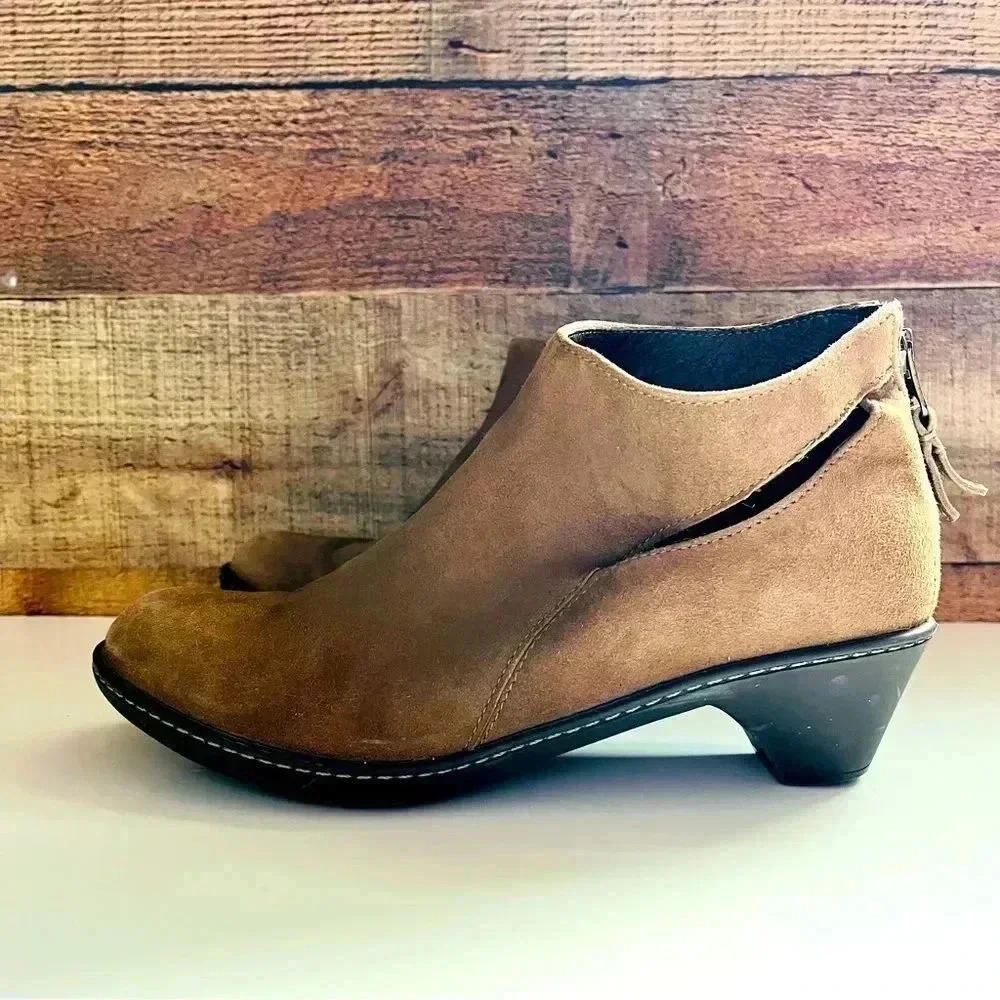 Dansko Bonita Ankle Boots - Picture 2 of 9